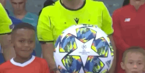 中超半场：两队三人进球被吹，山东泰山2-0武汉三镇（中超半场：双方三球被判无效，山东泰山2-0领先武汉三镇）