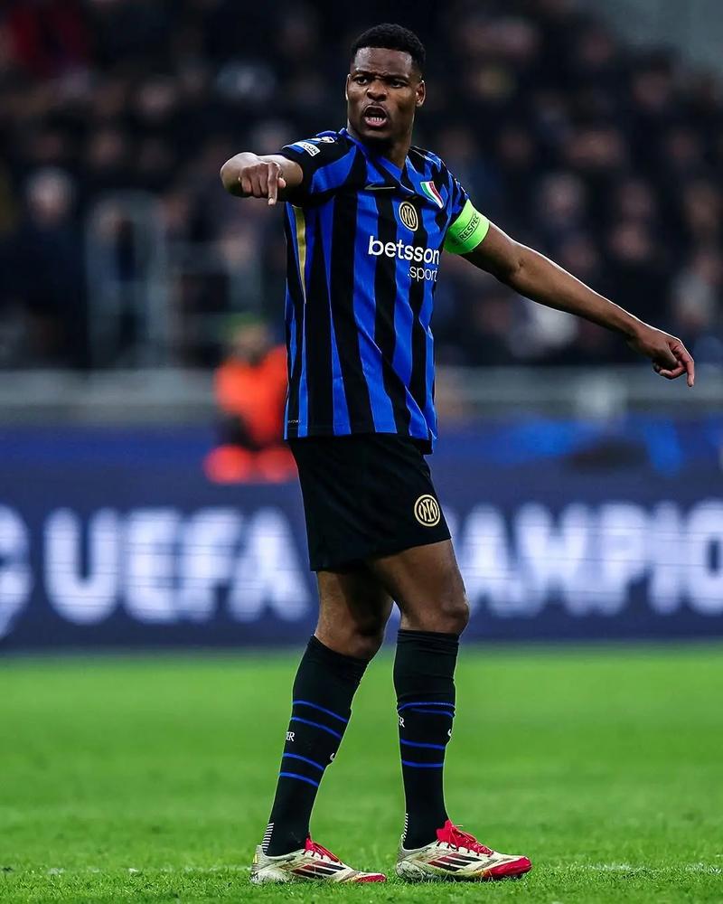 官方：浦项铁人中卫李东熙正式加盟日职乙山形山神（山形山神官宣签下浦项铁人中卫李东熙）