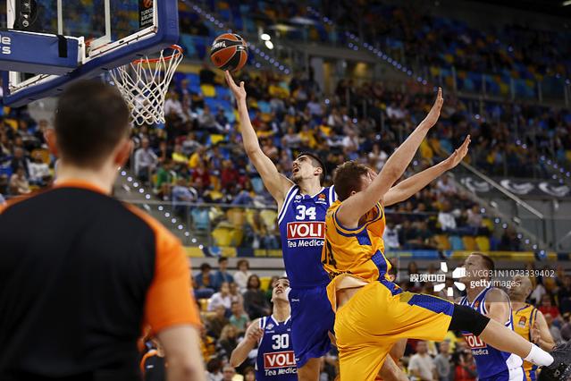 CBA杯战报：里勒25分，北控96-95险胜香港金牛（CBA杯快讯：里勒砍下25分，北控96-95一分险胜香港金牛）