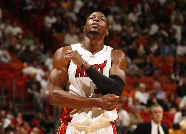 从5-1到5-4！曼城险些痛失好局 瓜帅：我头发都掉光了！（5-1险成5-4！曼城差点翻车，瓜帅自嘲：头发都被吓光了）