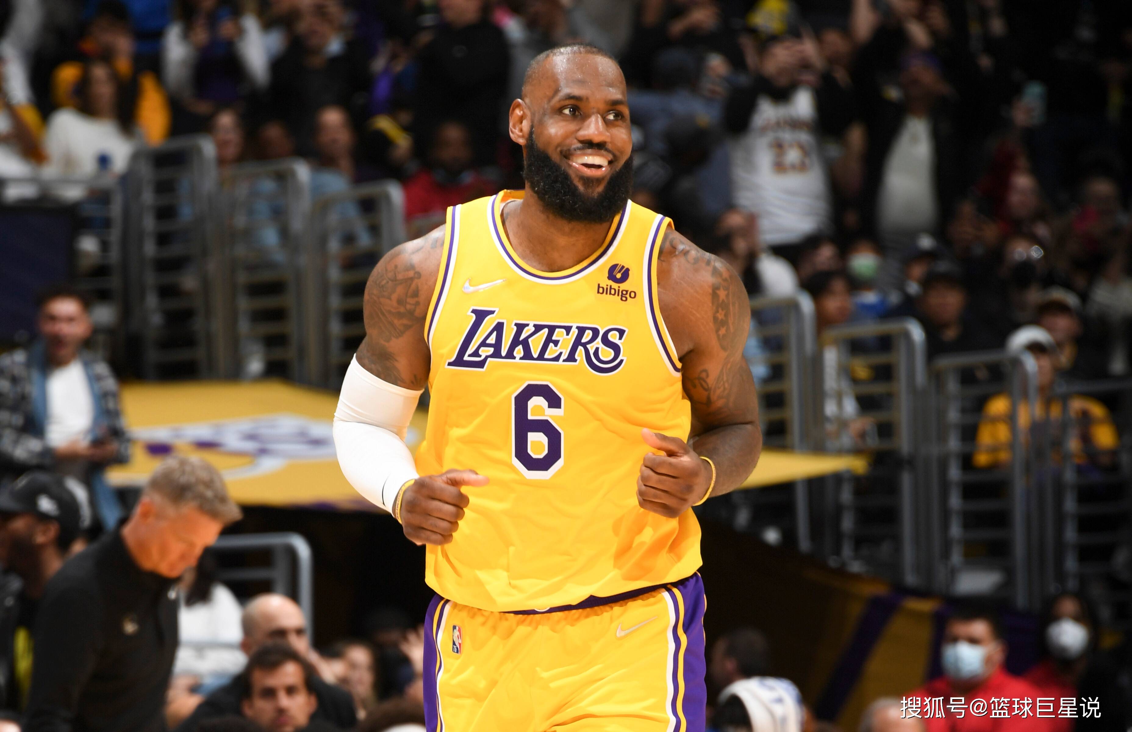 若日尼奥单场完成129次传球，为本赛季巴甲单场第二高纪录（若日尼奥一战送出129次传球，位列本赛季巴甲单场第二）